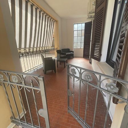 Apartamento La Casa Nel Viale Asti Exterior foto