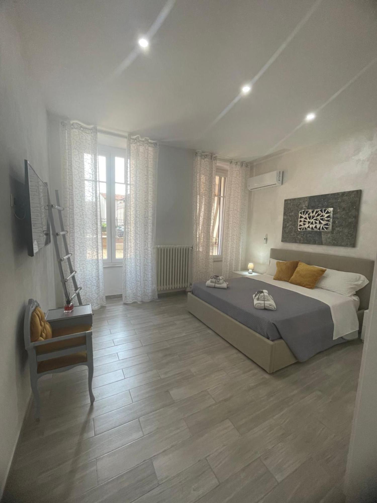Apartamento La Casa Nel Viale Asti Exterior foto