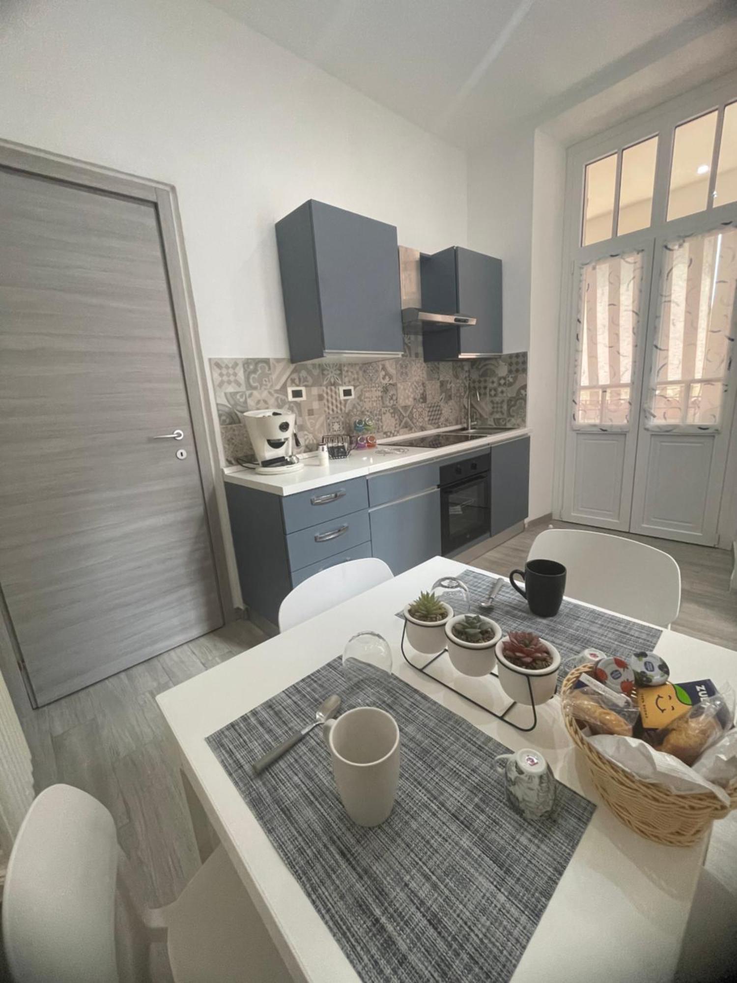 Apartamento La Casa Nel Viale Asti Exterior foto