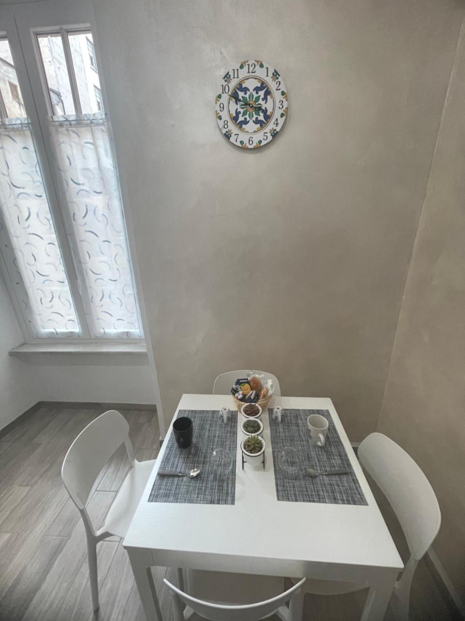 Apartamento La Casa Nel Viale Asti Exterior foto